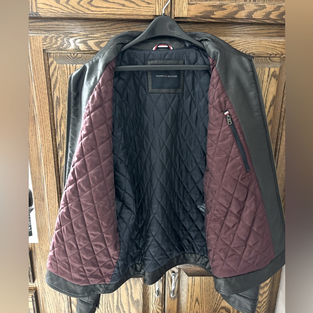 Tommy Hilfiger Black Leather Bomber Jacket - Picture 3 of 8
